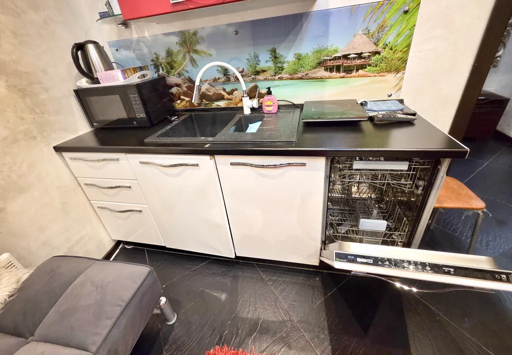 4-комнатная Квартира