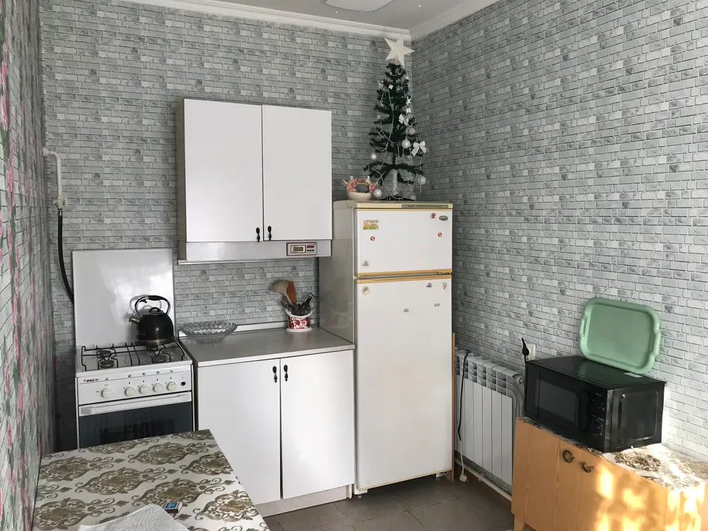 Небольшой уютный домик для семейного отдыха в центре поселка