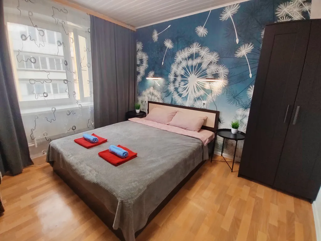 Трёхкомнатная квартира с раздельными комнатами, балконом и лифтом