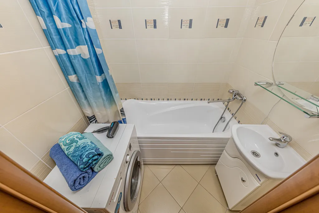 3-комнатная ближе к центру уютная большая квартира