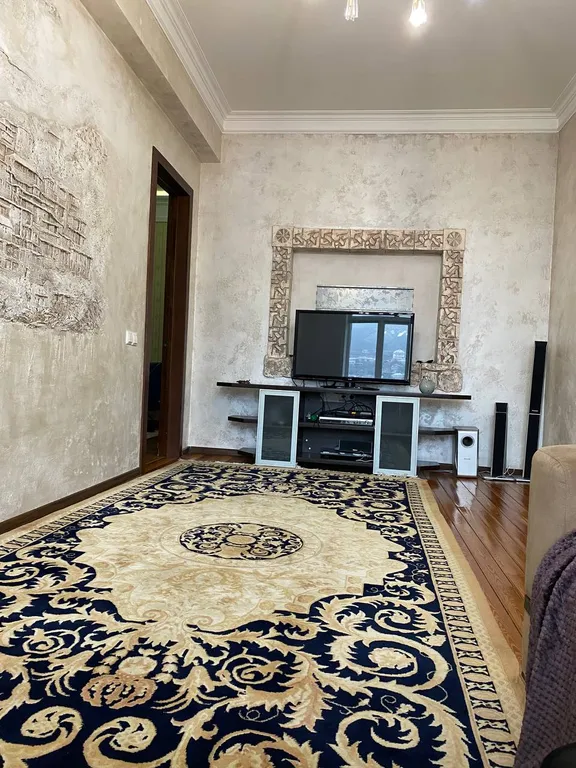 2-комнатная квартира в центре рядом с парком воинов Интернационалистов