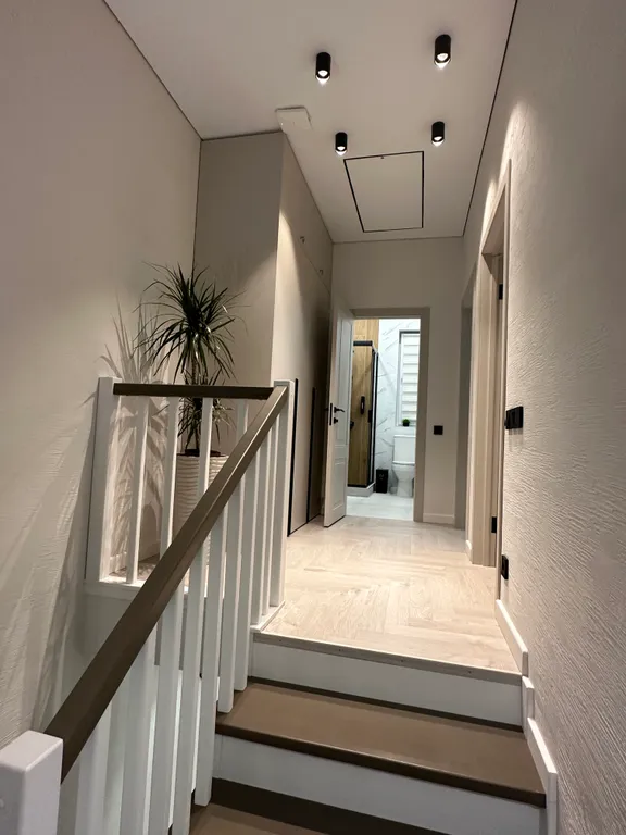 Уютный дом с дизайнерским ремонтом