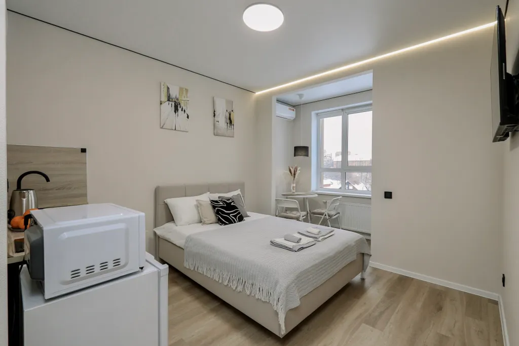 Квартира Великолепная студия, совмещенная с лоджией, для двоих гостей — аренда посуточно в Ижевск