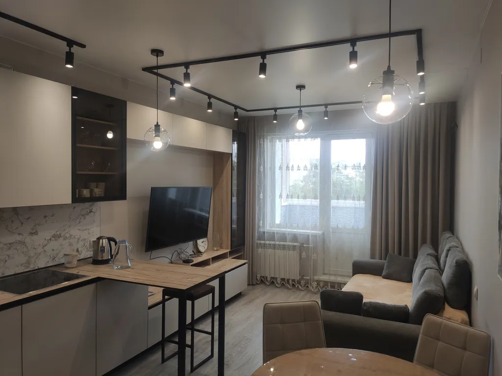 Уютная двухкомнатная квартира в спальном районе — аренда посуточно в Улан-Удэ