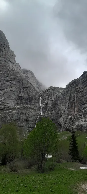 Дом на Охотничьем в центре посёлка