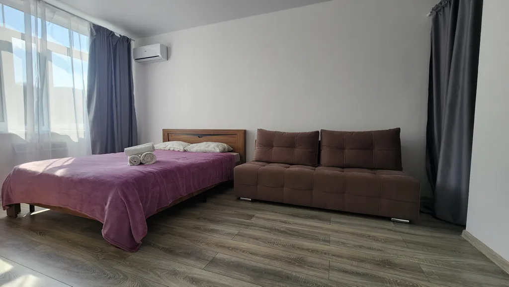 Однушка в корпусе с бассейном