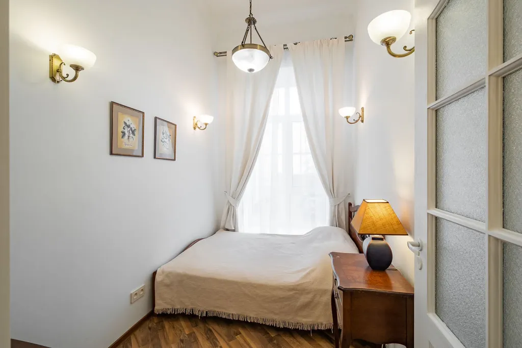 Атмосферная двухуровневая квартира с парковкой у Эрмитажа