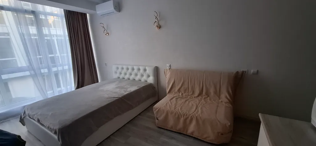 Студия 800 метров от моря