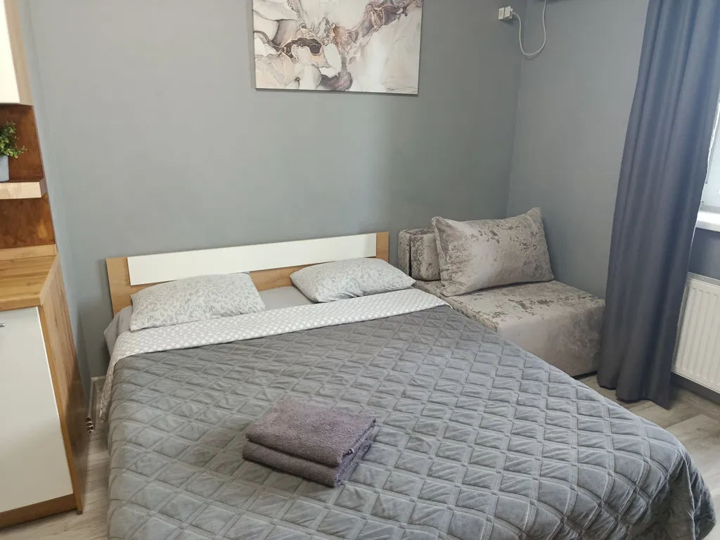 Новейшая, чистая и красивая студия в центре