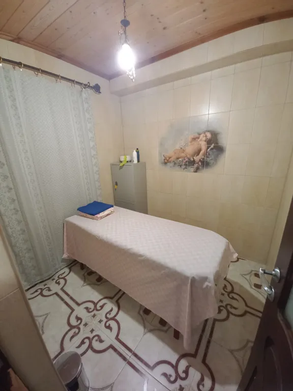 Дом-замок на море