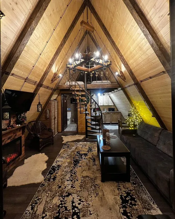 Коттедж Отдых в горах в домике A-frame — аренда посуточно в Терскол