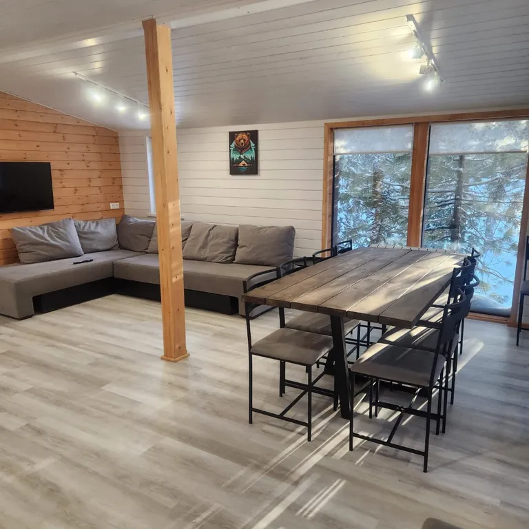 Дом Мишка в живописном месте