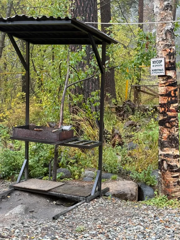 Malkar house с видом на гору Чегет