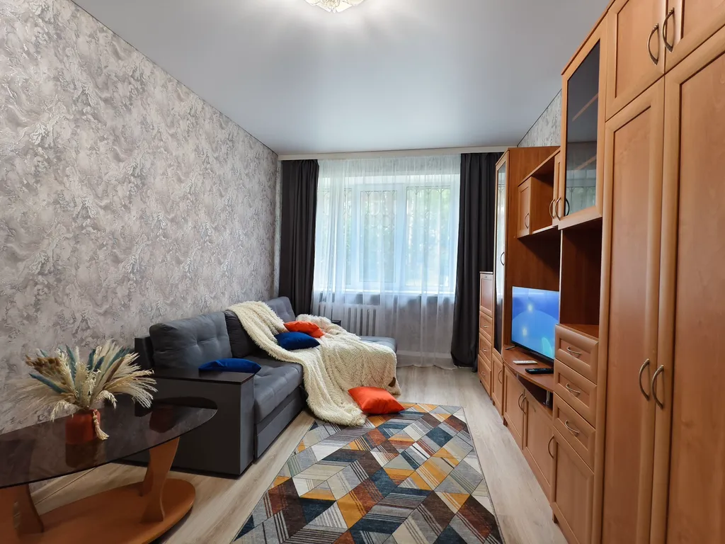 Уютная двухкомнатная квартира в самом центре Сафоново — аренда посуточно в Сафоново