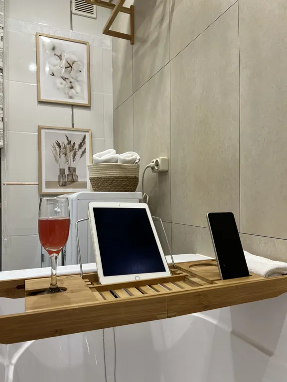 Прекрасная студия со свежим ремонтом в новом доме с чистым подъездом