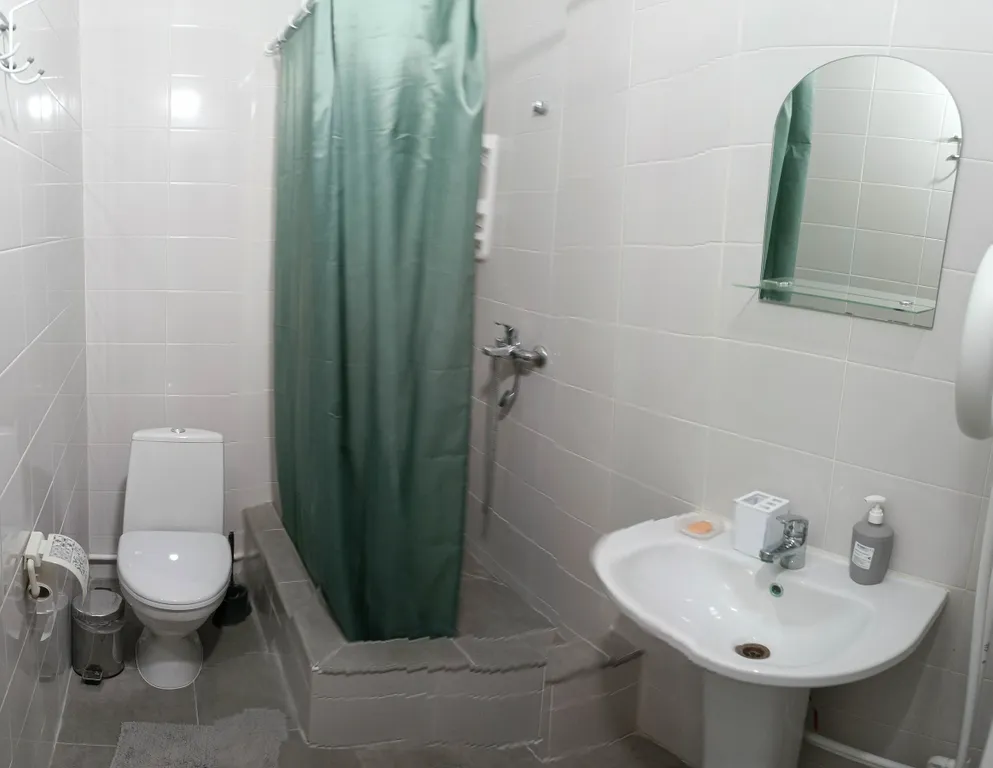 Комната 20м2 +кухня 10м2 в доме у моря