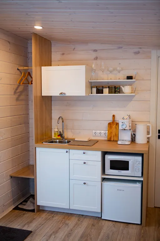 Домик в соснах