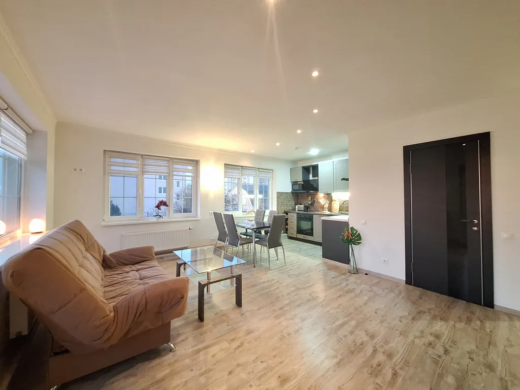 Апартамент с большой террасой и видом на море