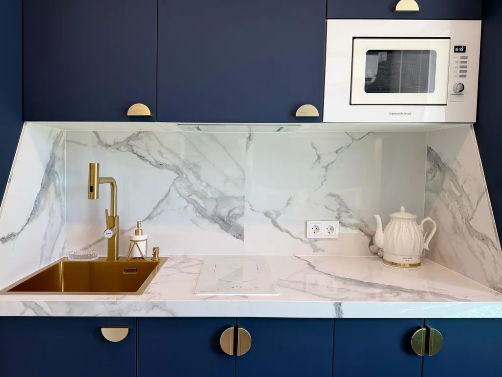 Дизайнерские апартаменты с видом на море