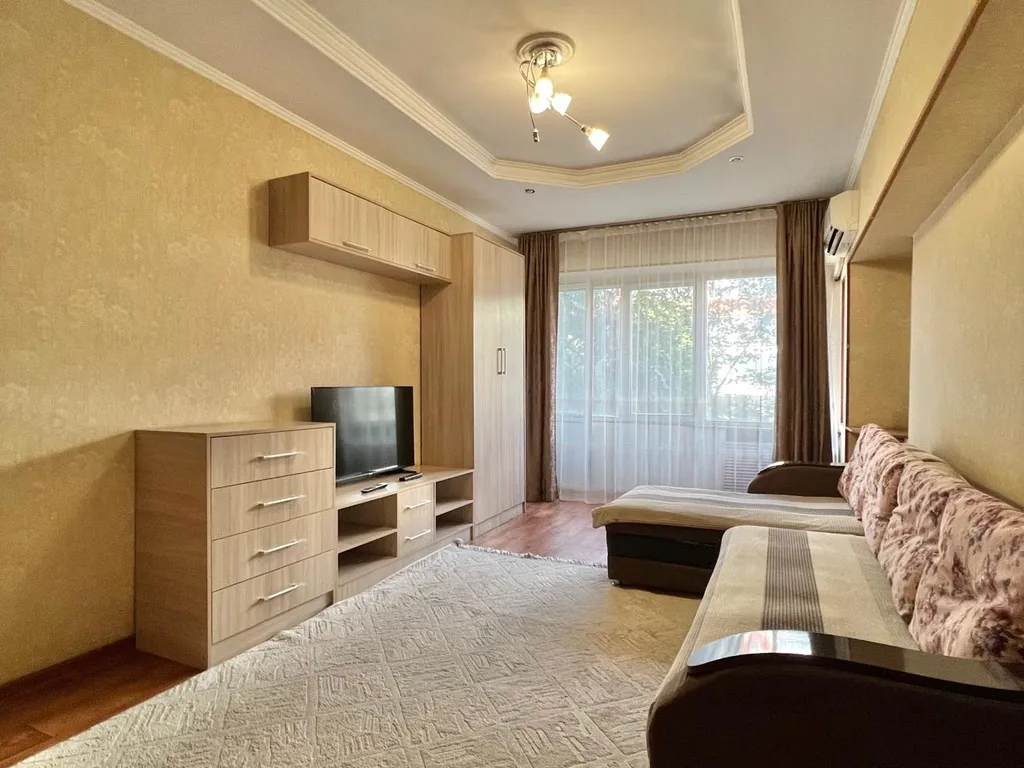 Квартира Хвостики на отдыхе. Арбат — аренда посуточно в Алматы