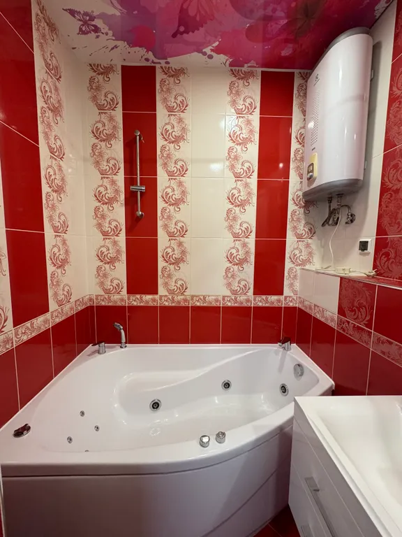 Апартаменты с видом на город с 24 этажа