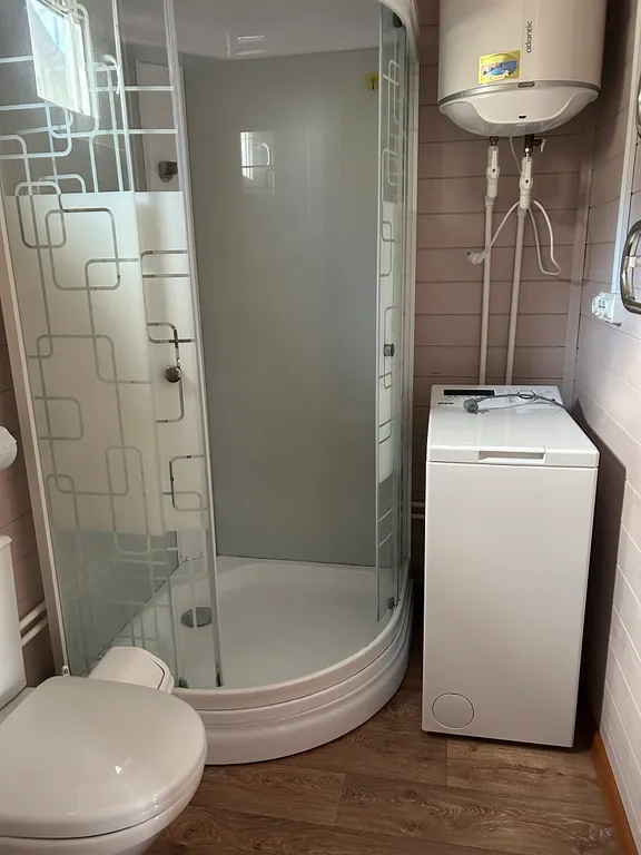 Уютный сиреневый домик с двумя спальнями