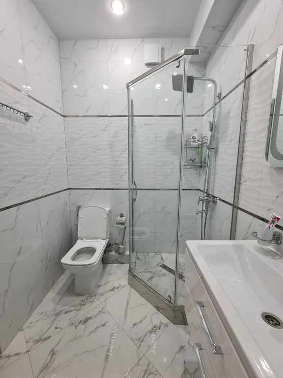 Квартира Красивая двухкомнатная квартира у моря класса люкс в элитном дом — Махачкала