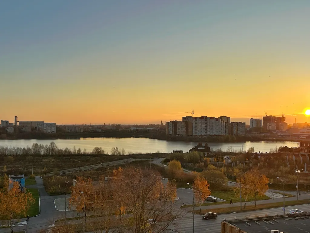 Двухкомнатная квартира с видом на реку на набережной