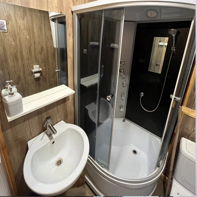 Дом с горячей купелью