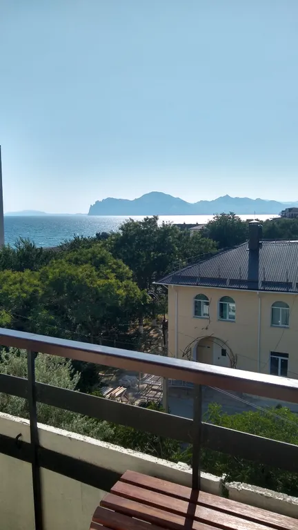 Квартира с видом на море и Карадаг