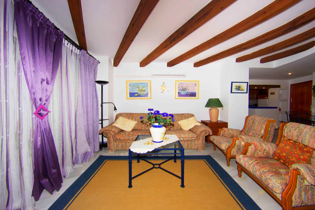 4-комнатная Квартира