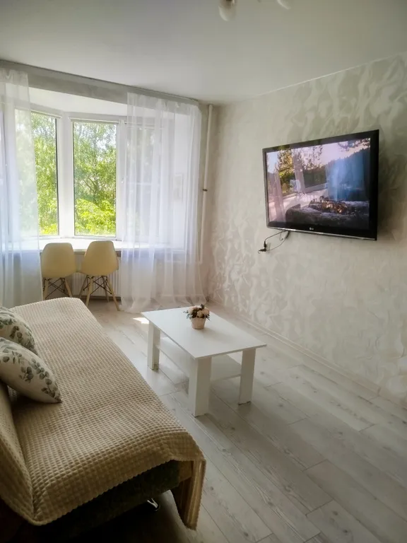 Квартира рядом с парком Петергоф — аренда посуточно в Петергоф