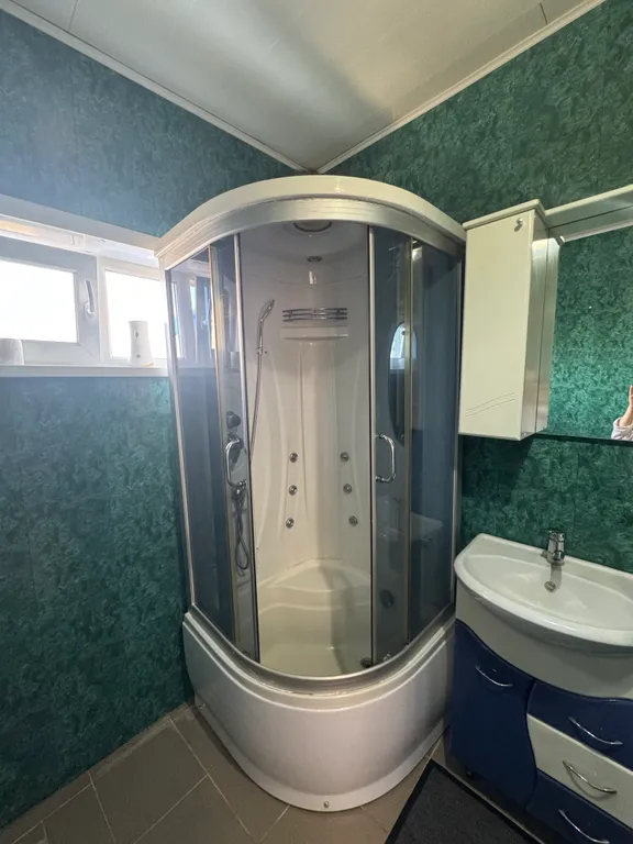 Уютный дом в центре города в пешей доступности от озер