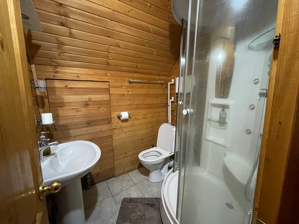 Коттедж Дом для семейного отдыха, закрытых встреч и камерных праздников. — Загорянский