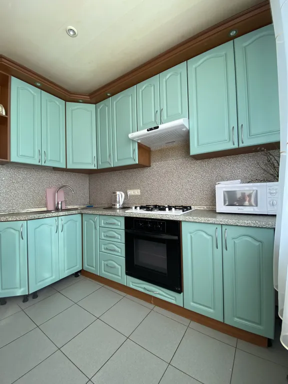 Апартаменты возле торгового центра Макси