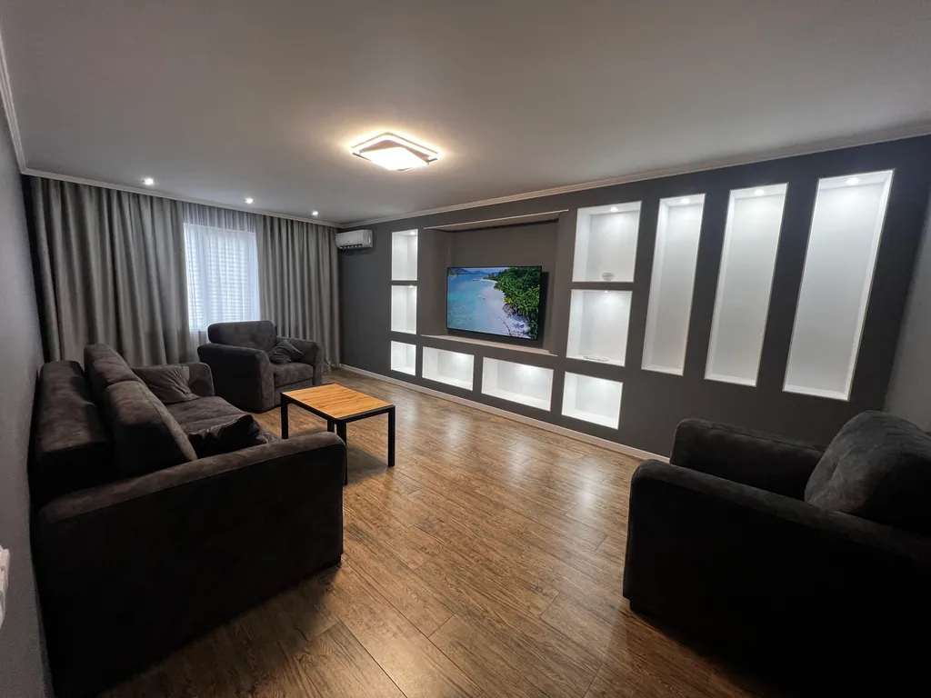 Уютная двухкомнатная квартира с ремонтом