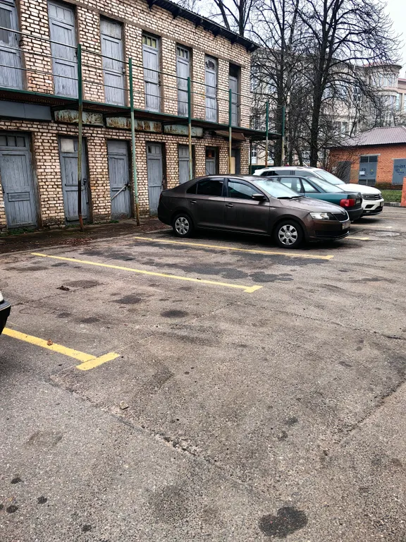 Двухкомнатная квартира возле цума