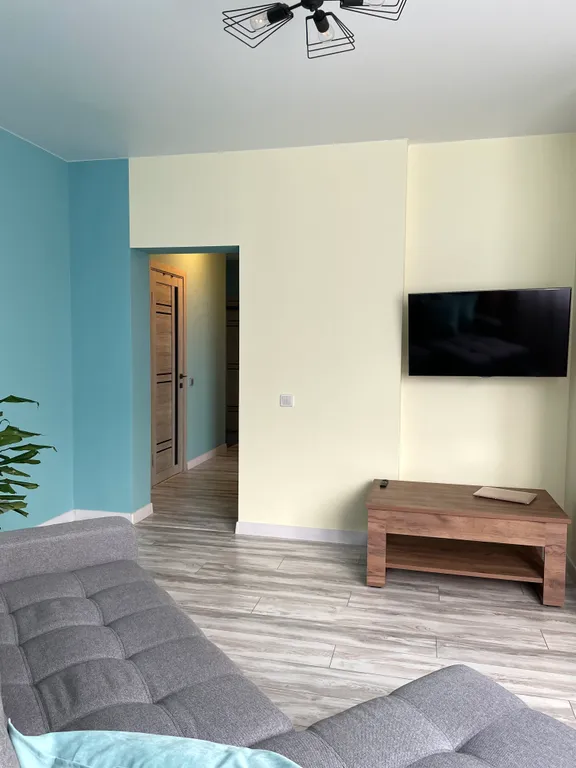 Комфортная двухкомнатная квартира рядом с МВДЦ Сибирь