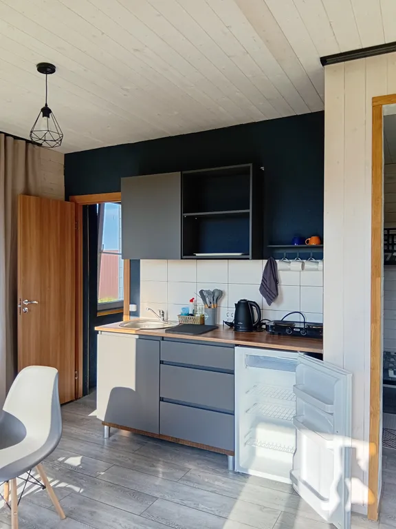 Уютный дом на берегу озера Камбулат