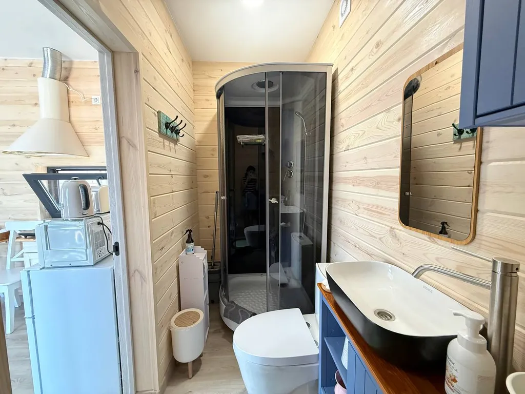 Уютный коттедж у озера Иссык-куль