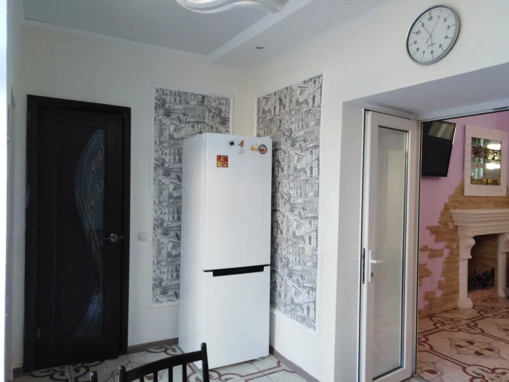 Квартира 2-комнатная Квартира — Евпатория