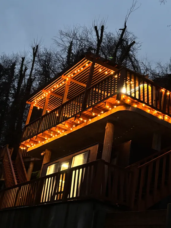 Дом у реки с видом на горы с купелью и баней