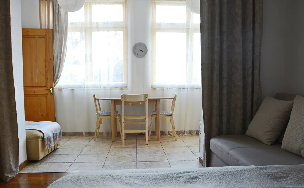 1-й этаж частного дома с садом