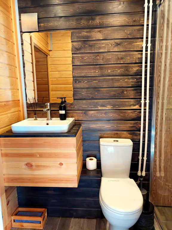 Уютный домик с сауной на берегу Ангары рядом с городом