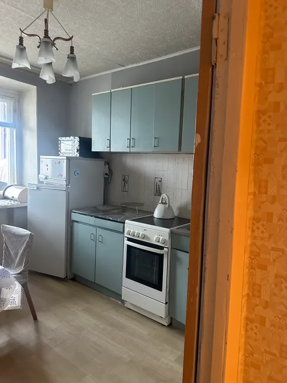 Квартира с видом на Кремль через дорогу от метро