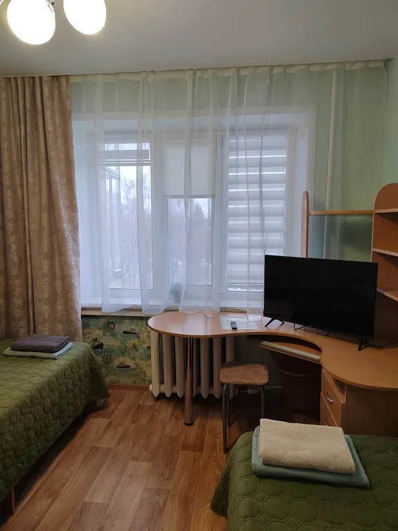 Квартира Большая двухкомнатная квартира рядом с аэропортом — Обь