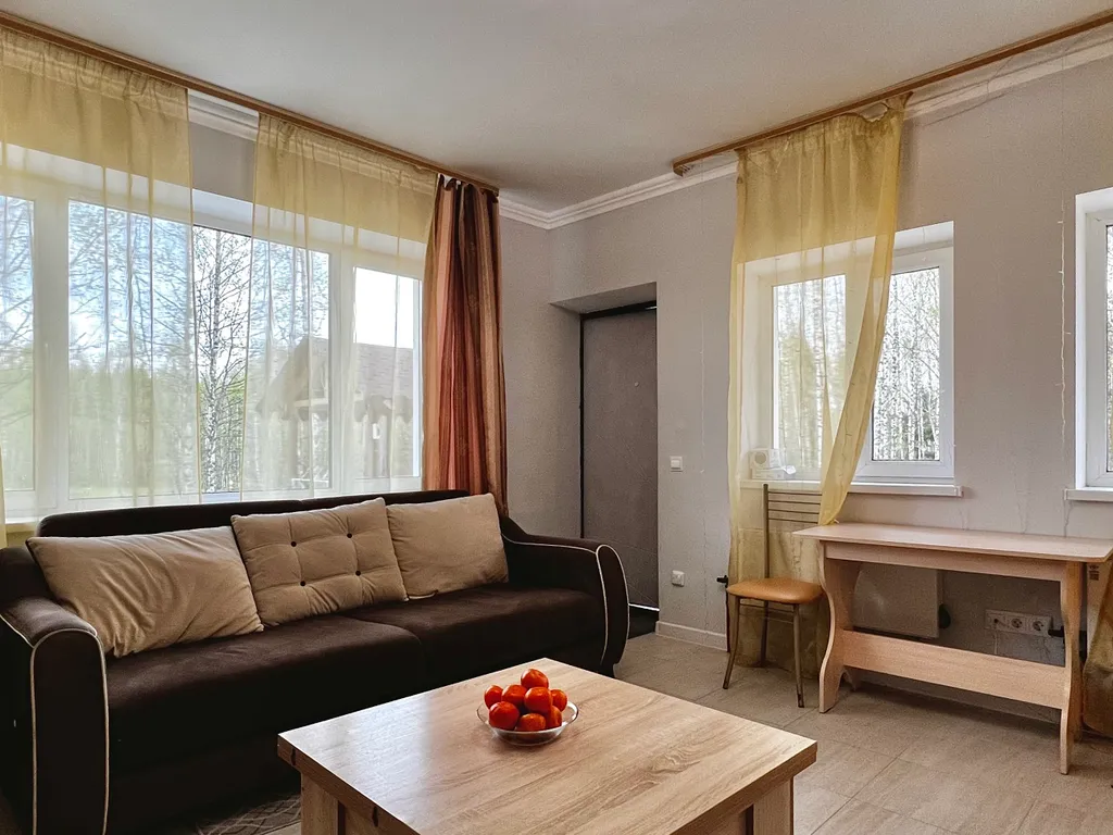 Уютный элитный коттедж на берегу озера рядом с трассой М1