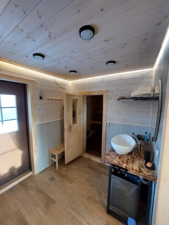 Уютный дом с прекрасным видом на лес и озеро