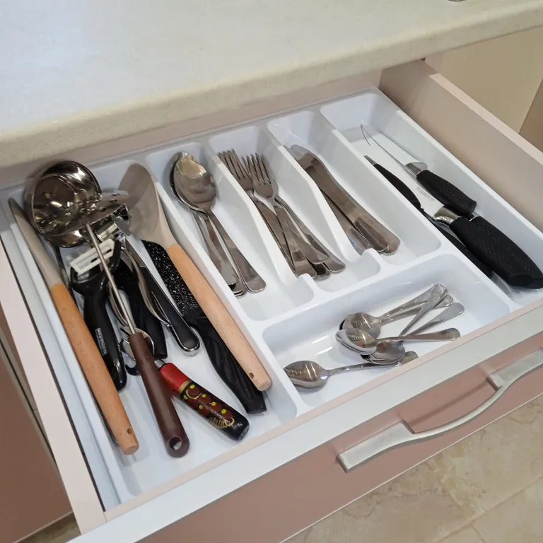 Уютный дом в частном секторе с парковой ваших машин