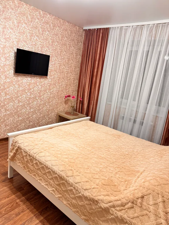 Омск Кировский у ТЦ Мега